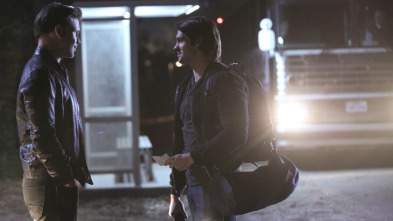 Imagen de Crónicas vampíricas (T6): Ep.14 Quédate - 2