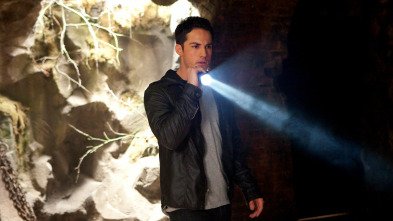 Imagen de Crónicas vampíricas (T2): Ep.11 Bajo la luz de la luna - 2
