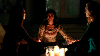 Imagen de Crónicas vampíricas (T1): Ep.9 La historia se repite - 2