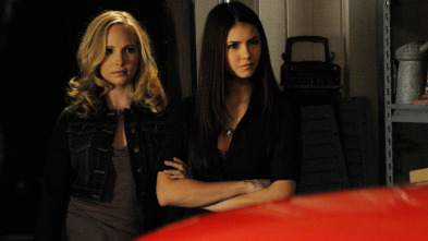 Imagen de Crónicas vampíricas (T1): Ep.16 Allá va el vecindario - 2