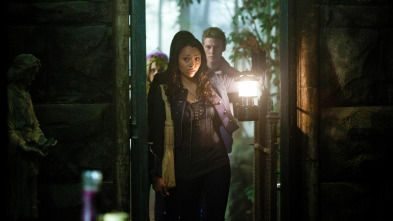 Imagen de Crónicas vampíricas (T3): Ep.11 Nuestro pueblo - 2