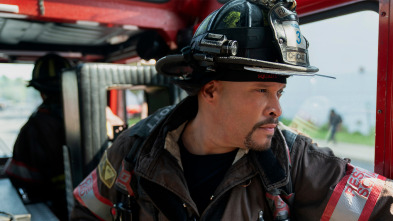 Imagen de Chicago Fire (T13): Ep.1 Un monstruo en el oficio - 4