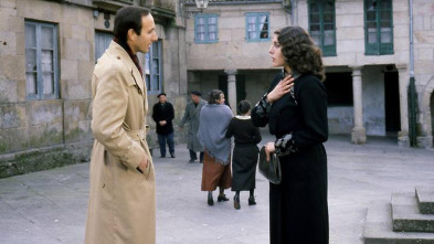 Imagen de Los gozos y las sombras (T1): Ep.1  - 2