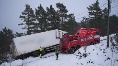 Imagen de Rescate extremo: Descenso mortal - 1