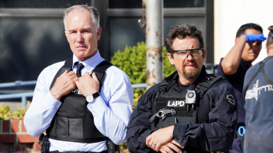 Imagen de S.W.A.T.: Los... (T2): Ep.11 El instituto - 5