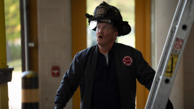 Imagen de Chicago Fire (T13): Ep.6 Aves de presa - 5