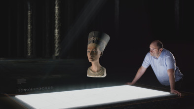 Imagen de Strangest Things: El cuerpo de la turbera, la máquina de Abrams, el busto de Nefertiti - 1