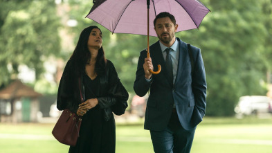 Imagen de Pequeños desastres (T1): Ep.3 Uno de ellos miente - 2