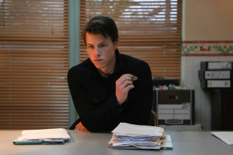 Imagen de Legítima defensa (T1): Ep.8  - 5