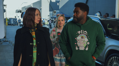 Imagen de Loot (T3): Ep.7 Millonaria, preciosa y auténtica - 2