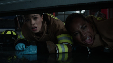 Imagen de 9-1-1: Nashville (T1): Ep.2 Fuego y marea alta - 1