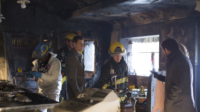 Imagen de Motive (T2): Ep.9 Abandonados - 1