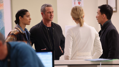 Imagen de Chicago Fire (T13): Ep.20 Abrirme en canal - 2