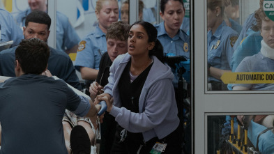 Imagen de The Pitt, Season 2 (T2): Ep.12 6:00 P.M. - 2