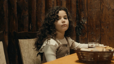 Imagen de Mira (T1): Ep.6 Fantasmas - 2