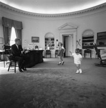 Imagen de JFK Jr.: el príncipe...: Ep.1 - 1