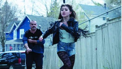 Imagen de Eyewitness (T1): Salve la bestia y el chico - 2