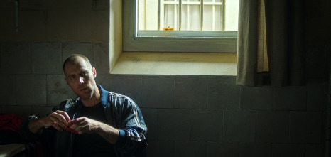 Imagen de 33 días (T1): Ep.2 Los años bárbaros - 2