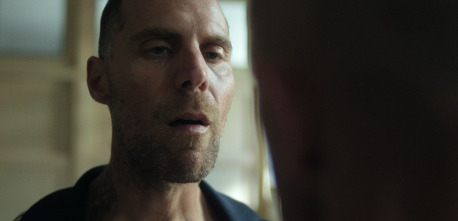 Imagen de 33 días (T1): Ep.2 Los años bárbaros - 3