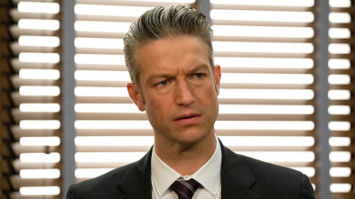 Imagen de Ley y orden:... (T22): Ep.13 Engatusados en el Moulin - 2