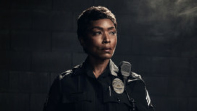 Imagen de 9-1-1 (T3): Ep.2 El que nada no se ahoga - 7