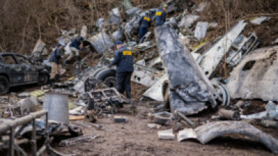 Imagen de Especial Mayday:...: Accidente sobre las montañas - 6