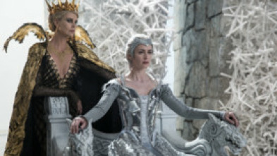 Las crónicas de Blancanieves: El cazador y la reina del hielo