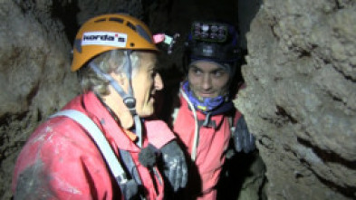 Imagen de Volando voy: Gran pozo de Cantabria - 6