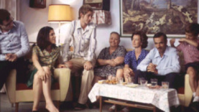 Imagen de Cuéntame cómo pasó (T2): Ep.12 La verdad al desnudo - 5