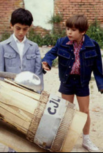 Imagen de Cuéntame cómo pasó (T1): Ep.16 Entre beso y beso... terremoto - 4