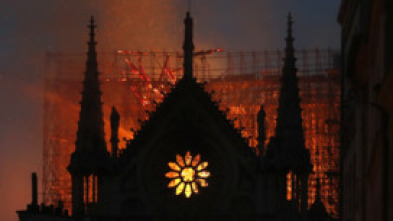 Notre Dame: La increíble carrera contra el infierno