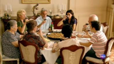 Imagen de Cuéntame cómo pasó (T13): Ep.17 Vivir - 5