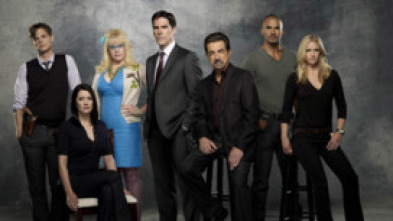 Imagen de Mentes criminales (T7): Ep.1 Se necesita a todo un pueblo... - 5