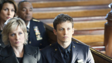 Imagen de Blue Bloods... (T2): Ep.13 Cuestión de fe - 5