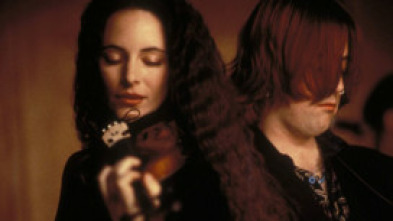 Imagen de Sola en la penumbra - 5