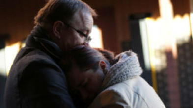 Imagen de Separados al nacer (T1): Ep.7 - 5