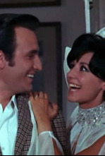 Imagen de Relaciones casi públicas - 13