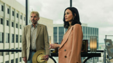 Imagen de Landman: Un... (T2): Ep.10 Tragedia y moscas - 7