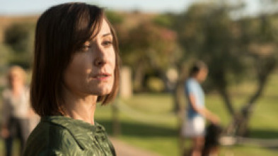 Imagen de Traición (T1): Ep.2 No sé quién eres - 5