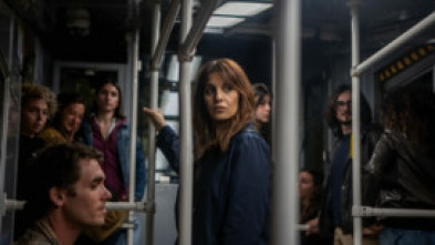 Imagen de Petra (T3): Ep.2 Los honores de la casa - 6