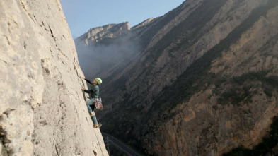 Imagen de C.A.E.M.: La forja del rescate (T1) - 3