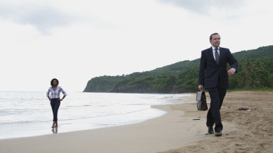 Imagen de Crimen en el paraíso (T1): Ep.1  - 3