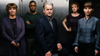 Despertando a los... (T5): Ep.3 Trapos sucios (1)