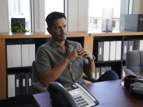 Imagen de Magnum (T3): Ep.2 Dinero fácil - 3