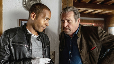 Imagen de Asesinatos en la... (T1): Ep.1 El hombre de la montaña - 3