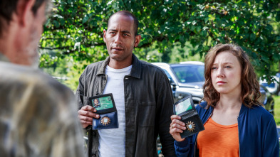 Imagen de Asesinatos en la... (T5): Ep.3 Nieve pasada - 4