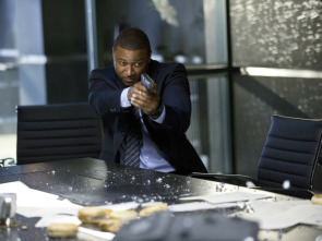 Imagen de Arrow (T2): Ep.3 Muñecas rotas - 1