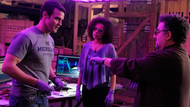 Imagen de Warehouse 13 (T3): Ep.1 El chico nuevo - 3