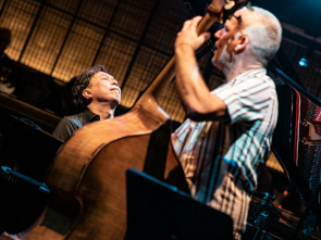 Imagen de Avishai Cohen y Makoto Ozone - The Amity Duet en la Philharmonie de París - 1