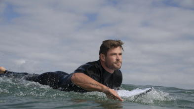 Chris Hemsworth: La playa de los tiburones